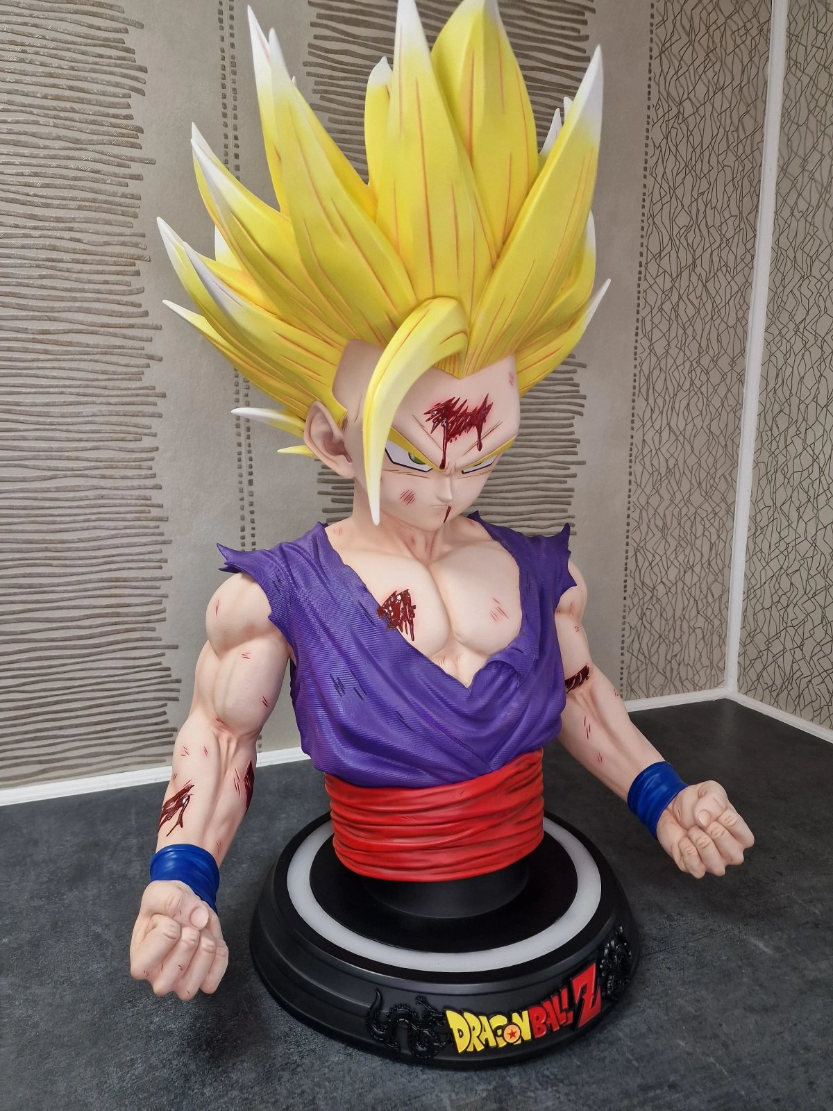 Buste Dragon-Ball-Z Gohan avec Led et Son - Image 1