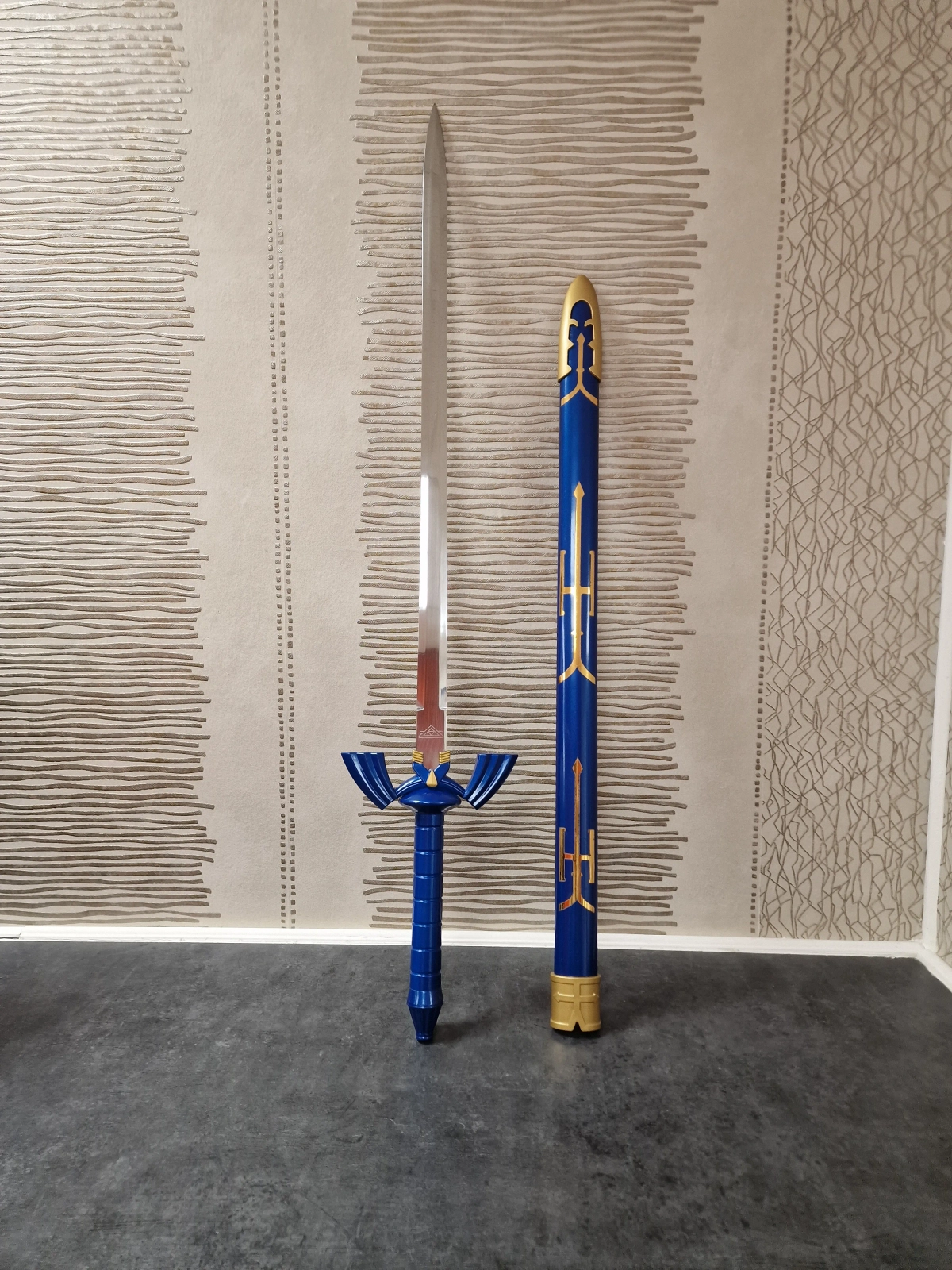 Épée de Link – Legend of Zelda – Réplique Collector – Lame Acier Inox – Triforce Gravé – 125 cm - Image 1